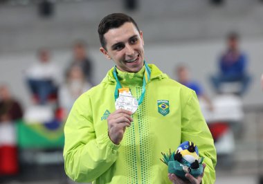 Santiago (Şili), 10 / 25 / 2023 - Fixed Bar Erkekler Sanatsal Finali, Brezilya 'dan Arthur Nory için altın, Brezilya' dan Bernardo Miranda için gümüş ve Kanada 'dan Rene Cournoyer için bronz