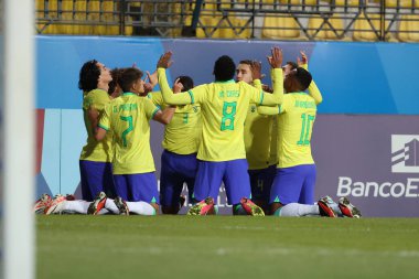 Vina del Mar (Şili), 10 / 26 / 2023 - Biro Brazil Brezilya takımının Kolombiya 'ya karşı oynadığı maçtaki golünü atıyor ve 3. turda B Grubu, Vina del Mar' daki Sausalito Stadyumu 'nda, bu Perşembe, 26 Ekim 2023.