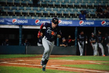 MARACAIBO, Venezuela - 26 Ekim 2023 Venezuela Profesyonel Beyzbol Ligi. Tigres de Aragua, Aguilas del Zulia 'ya karşı Sezonun ikinci haftasında, Maracaibo' da Aguilas de Zulia 'nın pozitif serisini kesmek için kediler..