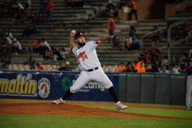 MARACAIBO, Venezuela - 26 Ekim 2023 Venezuela Profesyonel Beyzbol Ligi. Tigres de Aragua, Aguilas del Zulia 'ya karşı Sezonun ikinci haftasında, Maracaibo' da Aguilas de Zulia 'nın pozitif serisini kesmek için kediler..