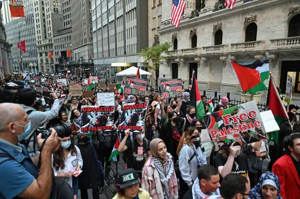 Manifestantes Simpatizantes Palestinos Protestando Por Ocupación Tierras Palestinas Por Israel —  Fotos de Stock