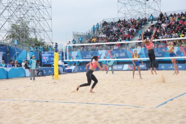 Santiago (Şili), 10 / 27 / 2023 - Brezilyalılar Duda ve Ana Patricia, Kanadalılar Melissa Humana ve Brandie Wilkerson 'a karşı Pan-Amerikan Plaj Voleybol Finali Şampiyonları