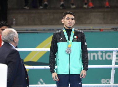 SANTIAGO (Şili), 10 / 27 / 2023 - Kanadalı Sanford Wyatt 'ın altın madalya kazandığı Santiago, Şili' deki 2023 Pan Amerikan Oyunları sırasında erkekler 159 kg altında erkekler için 63,5 kg final töreni