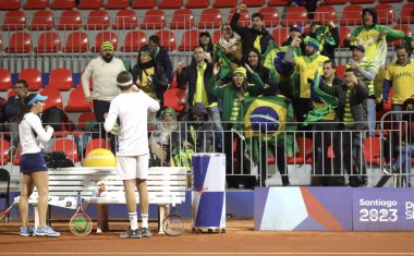 SANTIAGO (Şili), 10 / 28 / 2023 - Brezilya STEFANI Luisa, DEMOLINER Marcelo ve Kolombiyalı LIZARAZO Yuliana, BARRIENTOS Nicolas arasındaki altın madalya için karışık çiftler finali 