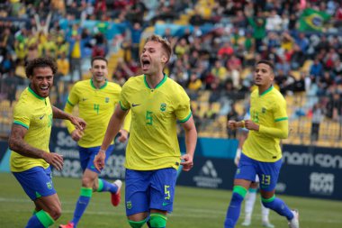 Vina del Mar (Şili), 10 / 29 / 2023 - Ronald Cardoso Brazil Brezilya 'nın Honduras' a karşı oynadığı maçtaki golünü atıyor ve 3. turda B Grubu 'nu Vina del Mar' daki Sausalito Stadyumu 'nda kutluyor.