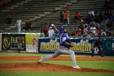MARACAIBO, VENEZUELA - 31 / 10 / 2023: Aguilas Cibaenas vs Tubaroes beyzbol maçı