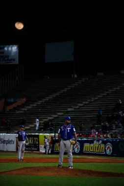 MARACAIBO, VENEZUELA - 31 / 10 / 2023: Aguilas Cibaenas vs Tubaroes beyzbol maçı