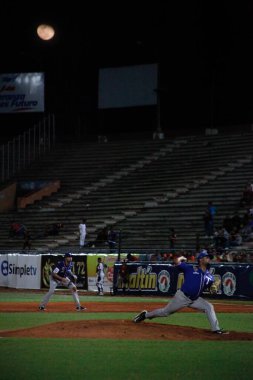 MARACAIBO, VENEZUELA - 31 / 10 / 2023: Aguilas Cibaenas vs Tubaroes beyzbol maçı