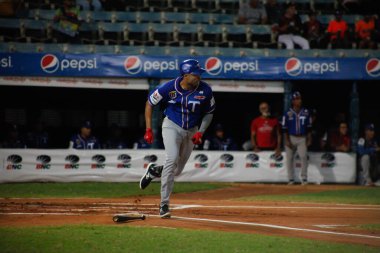 MARACAIBO, VENEZUELA - 31 / 10 / 2023: Aguilas Cibaenas vs Tubaroes beyzbol maçı