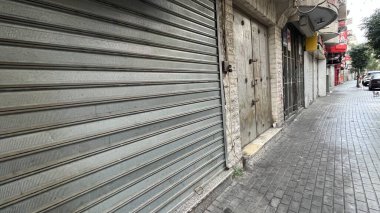 Filistinliler, Gazze Şeridi 'nde Filistinlilerin öldürülmesini protesto etmek için 