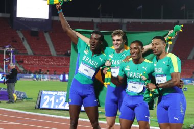 Santiago (CHILE), 02 / 11 / 2023 - Erkekler 4 x 100 metre bayrak, Santiago, Şili 'deki Coliseo del Estadio Nacional Julio Martinez' de Pan-Amerikan Oyunlarının yapıldığı yerde 