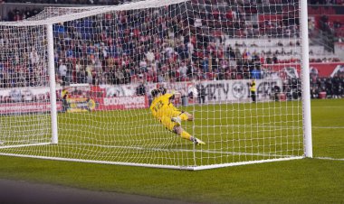 Kasım 04, 2023 - Red Bull Arena, Harrison, New Jersey, ABD: 2023 MLS Playoffları, New York Red Bulls - FC Cincinnati. FC Cincinnati, New York Red Bulls 'u penaltı atışında yenerek MLS Cup play-off' larında heyecan verici bir dönüş yaptı. 