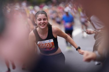 TCS New York City Maratonu 2023. 5 Kasım 2023, New York, ABD: Etiyopyalı Tamirat Tola rekorları kırıp 2: 04: 58 'de NYC erkek yarışını kazanırken, Kenyalı Hellen Obiri 2: 27: 23' lük derecesiyle bayanlar yarışına hakim oldu.. 