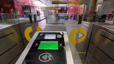 Sao Paulo (SP), Brezilya 11 / 05 / 23 - Turnikelerin ENEM (Fotoğraf: Leandro Chemalle / Thenews2 / Deposit Fotoğrafları) nedeniyle serbest bırakıldığı gün metro istasyonlarında hareket)