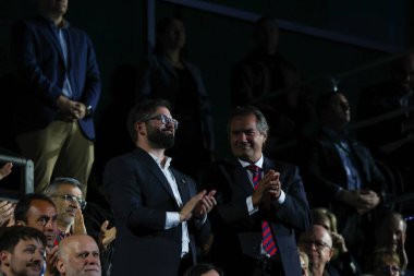 Santiago (CHL), 11 / 05 / 2023 - Şili Başkanı Gabriel Boriç (l) ve Panam Sports, Neven Iliç (R), Şili 'deki Pan Amerikan Oyunları' nın kapanış partisinde, biicentenario La Florida stadyumunda