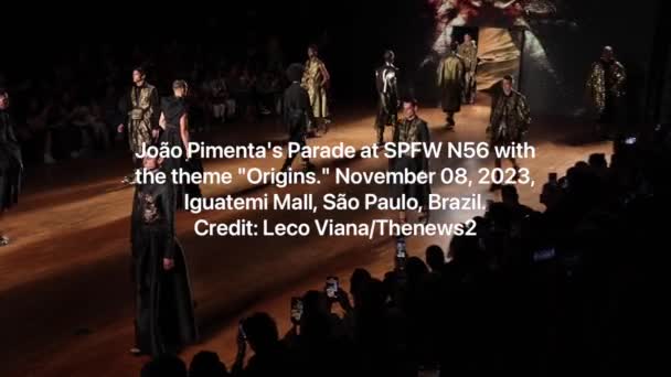 Sao Paulo Brasilien 2023 Joao Pimentas Parad Vid Spfw N56 — Stockvideo