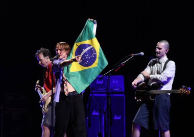 Sao Paulo (SP), Brezilya 11 / 10 / 2023 - Red Hot Chili Peppers grubunun açılışını yapan Irontom grubuyla Morumbi Stadyumu 'nda, bu Cuma, 10 Kasım 2023. 