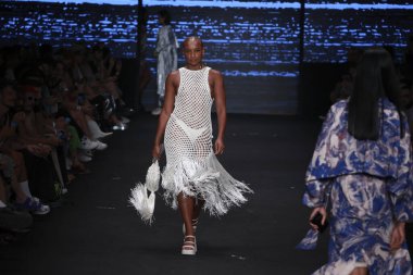 Sao Paulo (SP), 11 / 12 / 2023 - Sao Paulo Moda Haftası sırasında LED defilesi - SPFW N56, Komplexo Tempo, Sao Paulo 'nun doğu bölgesi, bu Pazar, 12 Kasım 2023.