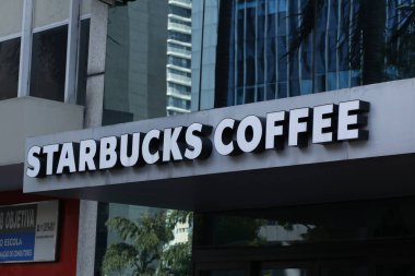 SAO PAULO (SP), Brezilya 11 / 12 / 2023 - SouthRock Capital operatöründen gelen ve yaklaşık 1,8 milyar Rupi civarında borcu olduğu tahmin edilen hukuki iyileşme talebi üzerine çok sayıda Starbucks mağazası kapatıldı. 