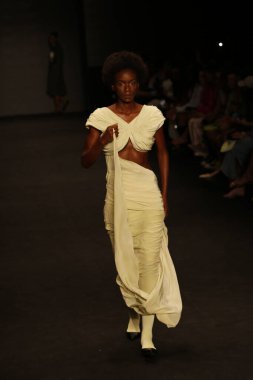 Sao Paulo (SP), Brezilya 12 / 11 / 2023 - Modeller Sao Paulo Moda Haftası - SPFW N56, Komplexo Tempo, Sao Paulo 'nun doğu bölgesi, bu Pazar, 12 Kasım 2023. 