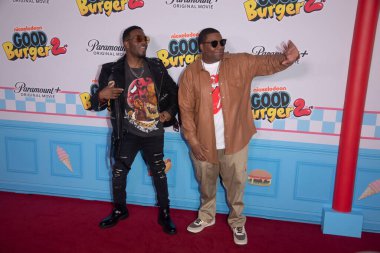 Güzel Burger World Prömiyeri. 14 Kasım 2023, New York, New York, ABD: (L-R) Kel Mitchell ve Kenan Thompson 14 Kasım 2023 'te New York' ta Regal Union Square 'deki Good Burger World Premiere' e katıldı.. 