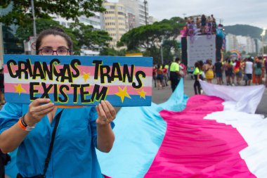 Rio de Janeiro (RJ) Brazil19 / 11 / 2013 - 28. LGBTI + Rio Onur Yürüyüşü bu Pazar (19), Rio de Janeiro 'nun Güney Bölgesi Copacabana' da gerçekleşti.. 