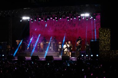 Sao Paulo (SP), Brezilya 11 / 19 / 2023 - Barra Funda 'daki Latin Amerika Anıtı' nda düzenlenen 3. Siyahi Bilinç Günü Uluslararası Fuarı sırasında Baco Exu do Blues ve hareketini göster