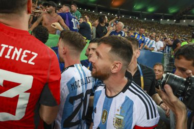 Rio de Janeiro (RJ), Brezilya 11 / 21 / 2023 - Brezilya ile Arjantin arasındaki maçtan önce taraftarlar arasında dövüş ve tartışma ve bu salı Estadio do Maracana 'da düzenlenen 2026 Dünya Kupası elemeleri için geçerli