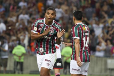 RIO DE JANEIRO (RJ), Brezilya 11 / 22 / 2023 - Brezilya Futbol Şampiyonası 'nın otuz ikinci turu için Fluminense x Sao Paulo arasındaki maç, bu Çarşamba Maracana' daki Mario Filho stadyumunda yapıldı. 