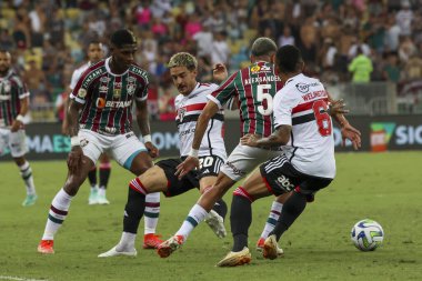 RIO DE JANEIRO (RJ), Brezilya 11 / 22 / 2023 - Brezilya Futbol Şampiyonası 'nın otuz ikinci turu için Fluminense x Sao Paulo arasındaki maç, bu Çarşamba Maracana' daki Mario Filho stadyumunda yapıldı. 