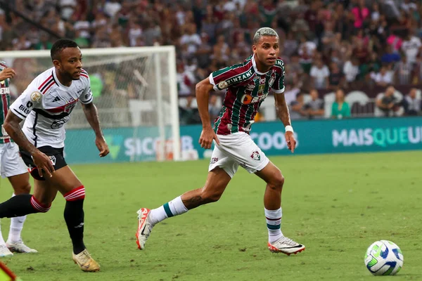 RIO DE JANEIRO (RJ), Brezilya 11 / 22 / 2023 - Brezilya Futbol Şampiyonası 'nın otuz ikinci turu için Fluminense x Sao Paulo arasındaki maç, bu Çarşamba Maracana' daki Mario Filho stadyumunda yapıldı. 