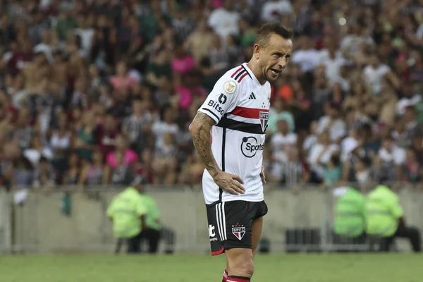 RIO DE JANEIRO (RJ), Brezilya 11 / 22 / 2023 - Brezilya Futbol Şampiyonası 'nın otuz ikinci turu için Fluminense x Sao Paulo arasındaki maç, bu Çarşamba Maracana' daki Mario Filho stadyumunda yapıldı. 