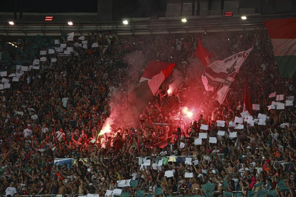 RIO DE JANEIRO (RJ), Brezilya 11 / 22 / 2023 - Brezilya Futbol Şampiyonası 'nın otuz ikinci turu için Fluminense x Sao Paulo arasındaki maç, bu Çarşamba Maracana' daki Mario Filho stadyumunda yapıldı. 