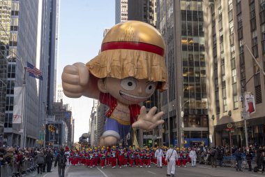 Macy 'nin geleneksel Şükran Günü Geçidi New York' ta geçiyor. 23 Kasım 2023, New York, New York, ABD: Maymun D. Luffy balonu 23 Kasım 2023 'te New York' ta Macy 'nin Yıllık Şükran Günü Geçidi' nde hareket eder..  