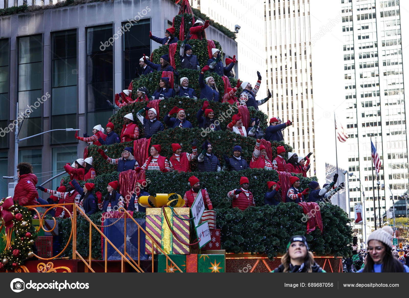 97Th Macys Thanksgiving Parade New York November 2023 New York Stock