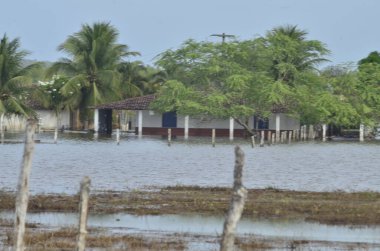 Sao Jose do Mipibi (RN), Brezilya 11 / 28 / 2023 - Brezilya ve başkentte en büyük hacme sahip olan Sao Jose do Mipibu Rio Grande do Norte 'de Br 101 üzerinde nehir taşkınları kaydedildi - Natal RN birçok sel noktası kaydedildi. Belediye Başkanı 