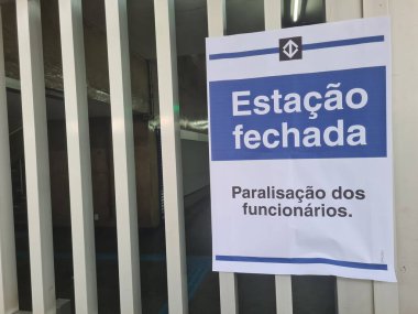SAO PAULO (SP), Brezilya 11 / 28 / 2023 Sao Paulo Metro ve tren sistemi özelleştirme iddiaları nedeniyle 24 saat boyunca durduruldu 