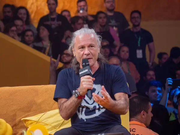 Sao Paulo Brasil 2023 Bruce Dickinson Vocalista Iron Maiden Participa —  Fotos de Stock