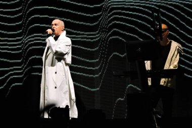 Sao Paulo (SP), Brezilya 02 / 12 / 2023 - Pet Shop Boys çifti Cumartesi gecesi Palco Barcelona 'da, Autodromo de Interlagos' taki Primavera Sound 'un ilk gününde seyircileri ayağa kaldırdı.