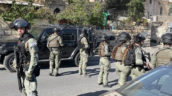 Los Soldados Israelíes Impiden Que Los Fieles Musulmanes Entren Mezquita — Foto de Stock