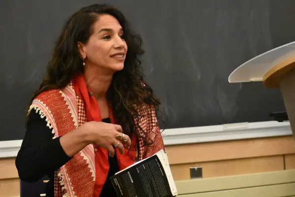 Noura Erakat Face Remarci Evenimentul Universitatea Rutgers Noura Erakat Prezentat — Fotografie, imagine de stoc