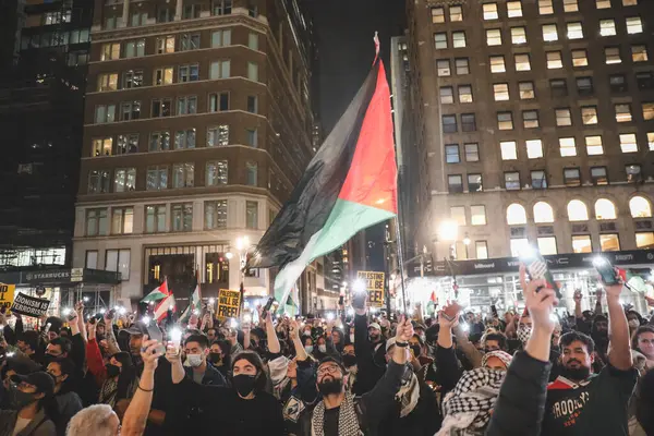 Palestiinalaiset Protestoivat Moynihanin Asemalta New Yorkin Kirjastoon Marraskuu 2023 New — kuvapankkivalokuva