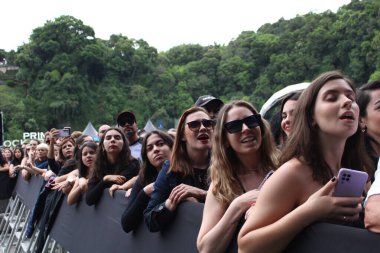 CURITIBA (PR), Brazil 12 / 09 / 2023 - Şarkıcı ve besteci Paulo Ricardo, Pedreira Paulo Leminski 'deki bir diğer Prime Rock Brasil Curitiba Sahnesi' nde, bu öğleden sonra (9)). 