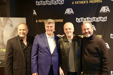 New York 'ta Babalar Sözü. 8 Aralık 2023, New York, ABD: The Film A Fathers Promise, oğlu Daniel öldürüldüğünde hayatı anında değişen profesyonel müzisyen Mark Barden 'ın hikayesini anlatıyor. 