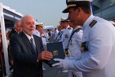 Rio de Janeiro (RJ) Brezilya 13 / 12 / 2013 - Cumhuriyet Başkanı Luiz Inacio Lula da Silva, bu Çarşamba günü öğleden sonra düzenlenen Denizciler Günü kutlamasına katıldı.) 