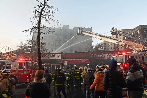 Fire 231 Godwin Terrace Bronx New York December 2023 New — Stock Photo, Image