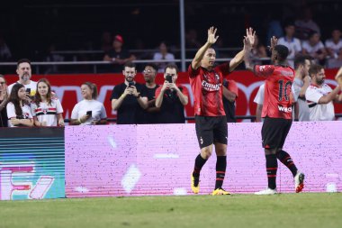 Sao Paulo (SP), 12 / 16 / 2023 - Milan 'dan Ricardo Oliveira golünü atıyor ve bu Cumartesi (16) Morumbi Stadyumu' nda Sao Paulo FC X AC arasında oynanan karşılaşmada golünü kutluyor.). 