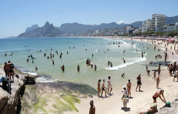 Rio Janeiro Brazil 2023 Movement Bathers Ipanema Beach South Zone — Stock Photo, Image