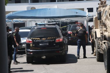 Duque de Caxias (RJ), 12 / 19 / 2023 - OPERATION / POLICE / FEDERAL / LABOR / RJ MINISTERY - Federal Polis, Çalışma Bakanlığı 'nın denetim operasyonuna iki zırhlı araçla destek verdi
