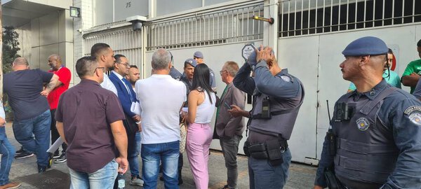 САО-ПАУЛУ (Озил), Бразилия 19 / 12 / 2023 - ПОЛИЦИЯ / СОЮЗЫ / ДРИВЕРЫ - Полиция в профсоюзе водителей автобусов Сао-Паулу должна выполнить требование, которое отменяет выборы и восстанавливает в правах предыдущий состав правления.